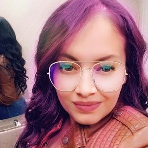 Meet your Posher, Celia